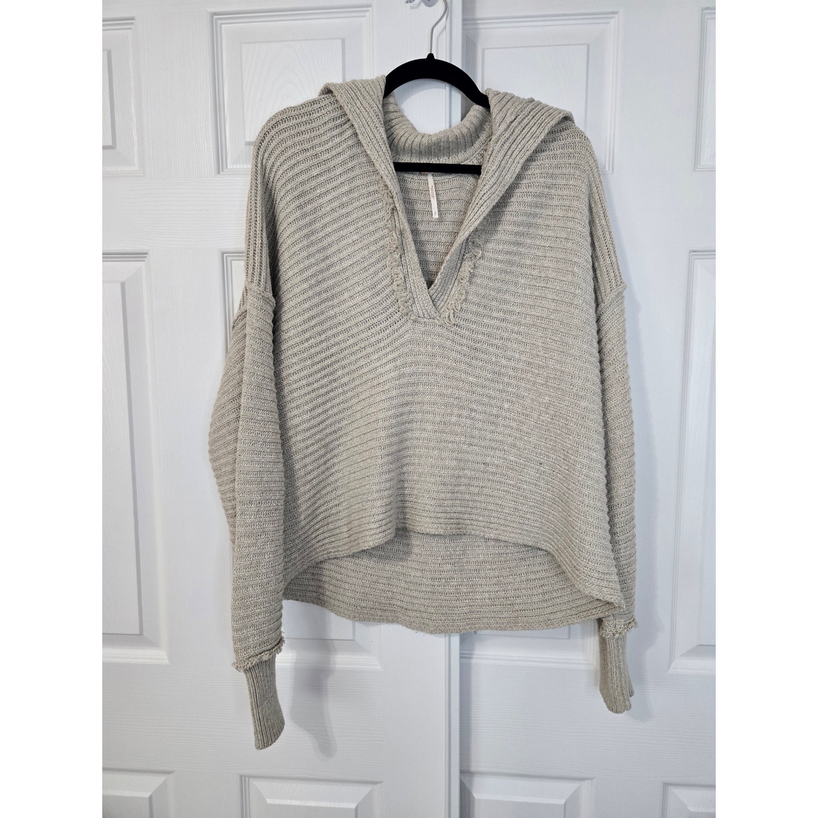 Free People Oatmeal Beige Ribbed Knit Hooded V-Neck Oversized Sweater Small S/P